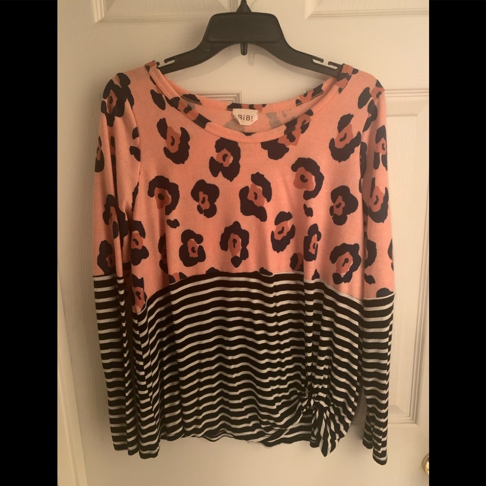 Long Sleeve Top with Knot detail in Front